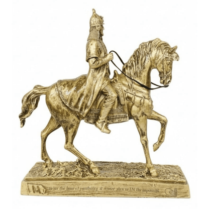 Fatih Sultan Mehmet'in At Üstündeki İhtişamlı Duruşu – Dekoratif Tarihi Heykel | Altın, Gümüş & Bakır | 30 x 25 cm, altın kaplama, gümüş kaplama, bakır, sultan figürü, heykel, at figürü, dekoratif, 30 x 25 cm – taban detayı – Nakkaş Payidar