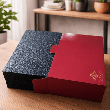 İsimli Kabartmalı Türkiye Haritası – Ayetel Kürsi, Felak & Nas Sureleri İşlemeli | 18 x 30 cm, taş, harita, 18 x 30 cm – kullanım görseli – Nakkaş Payidar
